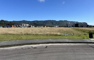 27 and 29 Silver Pine Place, Kaiata