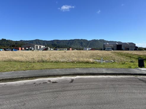 29 Silver Pine Place, Kaiata