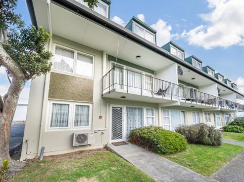 1/19 Britannia Street, Petone