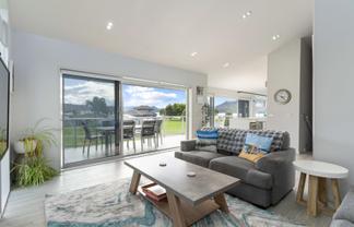 623B Harbour View Road, Whangamata