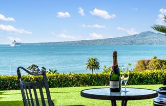 18 Ronaki Road, Mission Bay