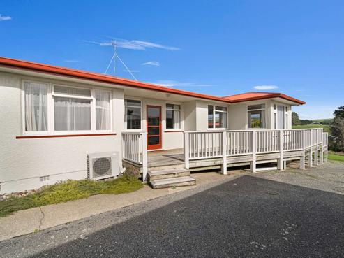 7 Percy Street, Weston