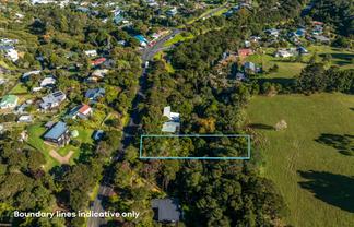 8 Junction Road, Oneroa