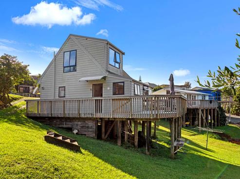 16 Rabbit Way, Whitianga