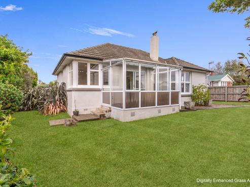 73 Murphy Street, Strathern