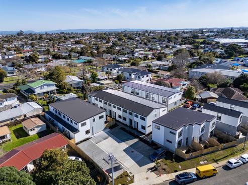 12 Clendon Place, Manurewa
