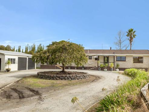 6 State Highway 1, Awanui