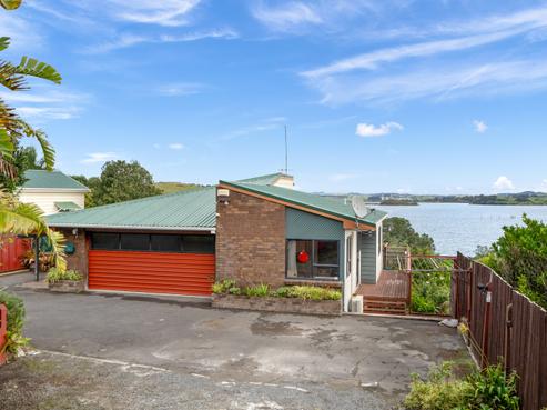 21 Weir Crescent, Onerahi