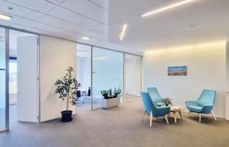STUNNING OFFICE OVERLOOKING THE BEST OF ALBANY
