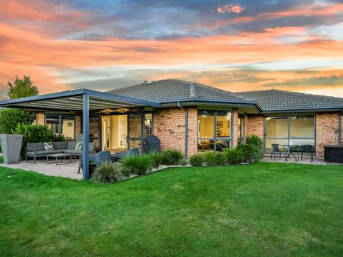 89 Beechwood Drive, Northwood