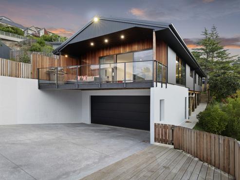 32 Soleares Avenue, Mount Pleasant
