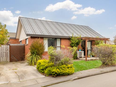 2 Farm Lane, Parklands