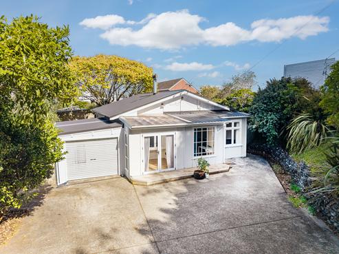 1 Gordon Road, Plimmerton