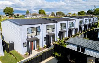 8/108 Mahia Road, Manurewa