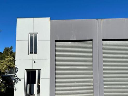 9/10 Venture Place, Middleton