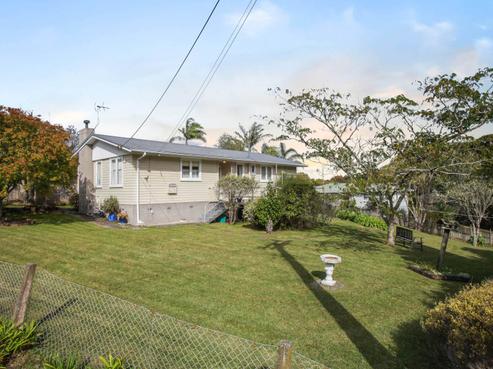 70 Lake Road, Northcote