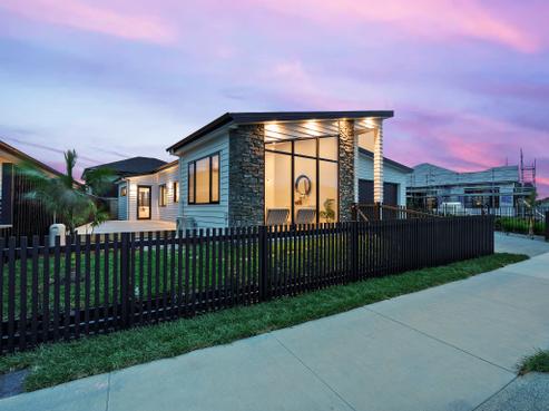 24 Tipu Crescent, Wainui