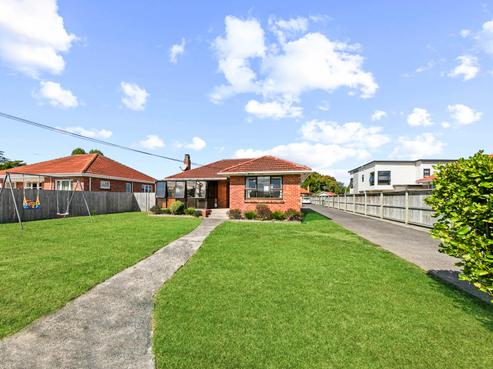 1/11 Clevedon Road, Papakura