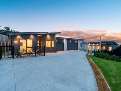 42 Paparahi Place, Wainui