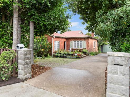293 Massey Road, Mangere East