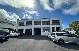 Open Plan Office With Amenities