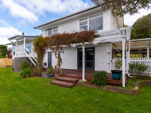 9 Dormar Place, Churton Park