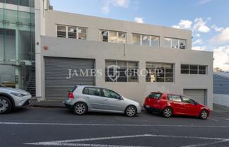 PARNELL ROAD EXPOSURE WITH SPLIT-LEVEL VERSATILITY