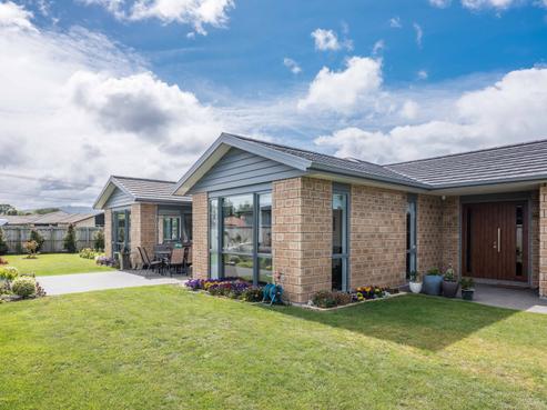 12 Christow Court, Paraparaumu