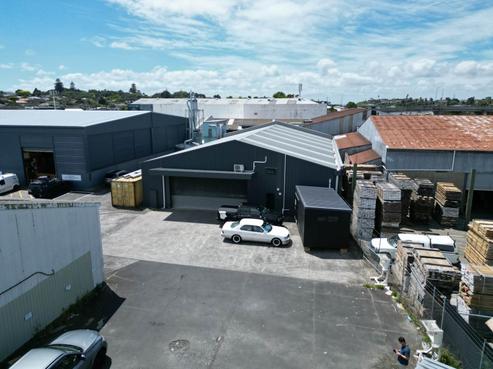 22 Carr Road, Three Kings