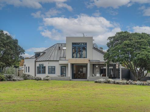 8 Courtney Close, Pauanui