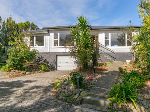 9 Allen Terrace, Tawa