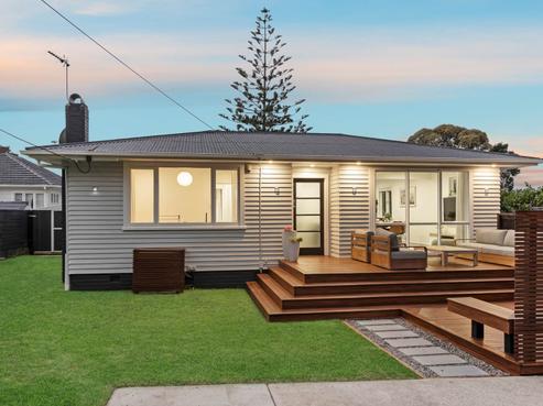 26 Pine Avenue, Henderson
