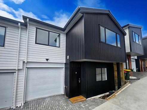 49A Vera Road, Te Atatu South