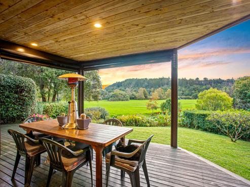 15A Taioma Crescent, Te Atatu Peninsula