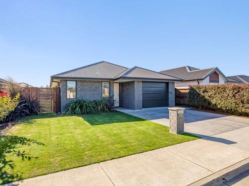 45 Minerva Crescent, Woodend