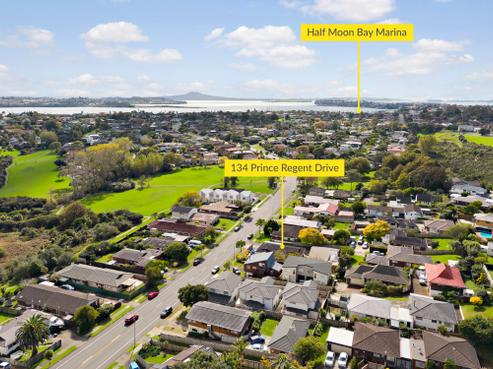 134 Prince Regent Drive, Half Moon Bay