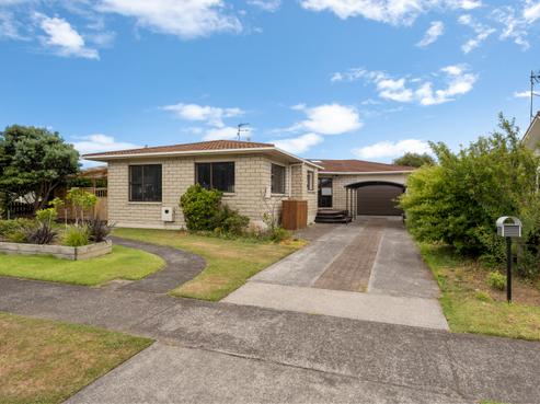 31 Tiverton Crescent, Whalers Gate
