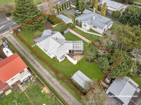 65 Beach Road, Pahurehure