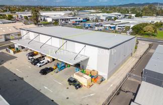 High Stud Warehouse + Canopy + 12 Carparks
