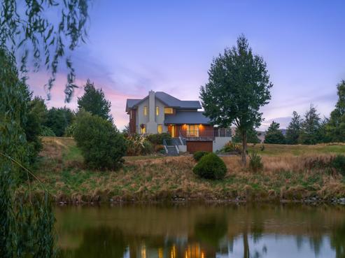 43 Tussock Lane, Windwhistle