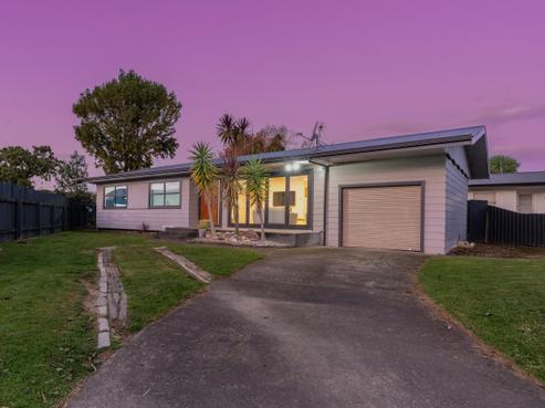 31 Apollo Parade, Milson