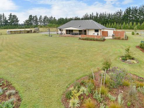 4 Pesters Road, West Eyreton