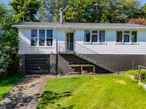 13 Brixham Place, Merrilands