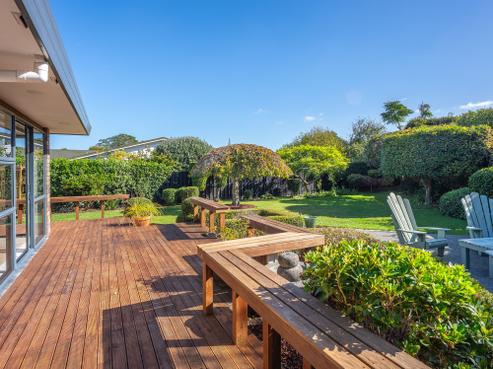 2 Rosebank Grove, Waikanae