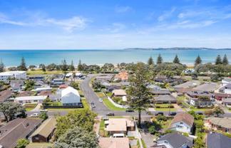 15 Centreway Road, Orewa