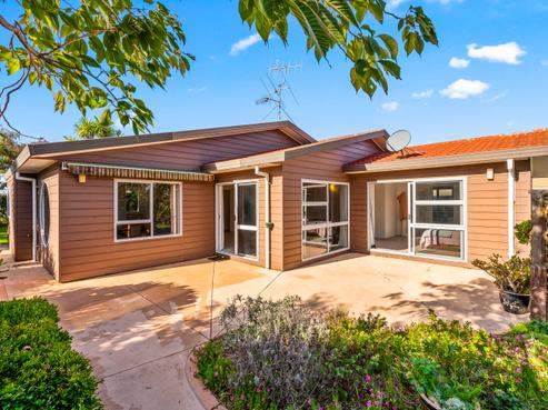 10 Cedar Drive, Paraparaumu Beach