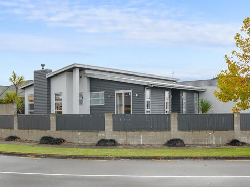16 Eaglesome Avenue, Aidanfield