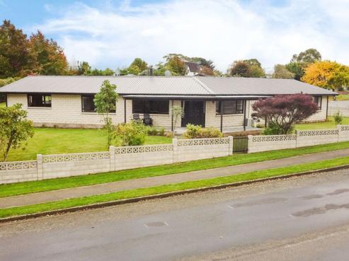 1 Dawson Street, Dannevirke