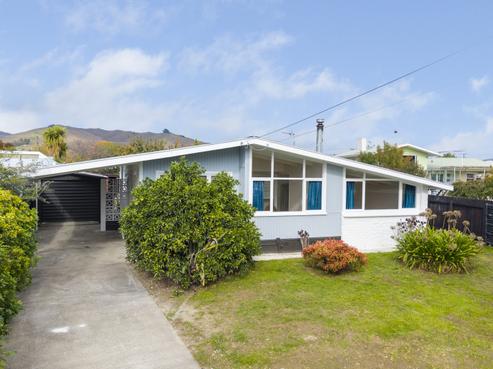 3 Wadsworth Crescent, Redwoodtown