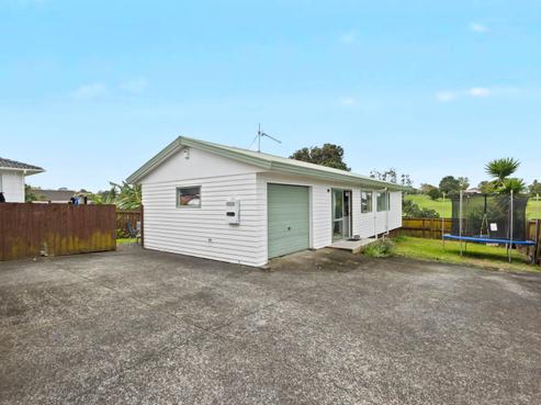 7A Ngatira Place, Clendon Park